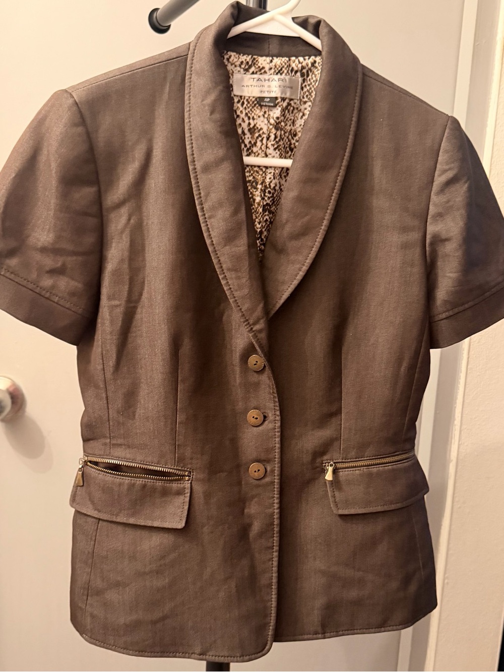 Tahari Brown Short-Sleeve Blazer with Zip Pockets